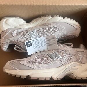 New Balance Light Gray Athletic Shoes